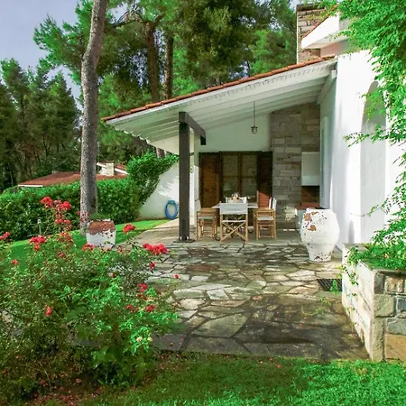Halu! #alkmini - Exclusive Sani With Pool Villa Sani (Chalkidiki)